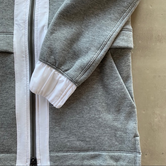 Lululemon Jacket - Picture 2 of 8